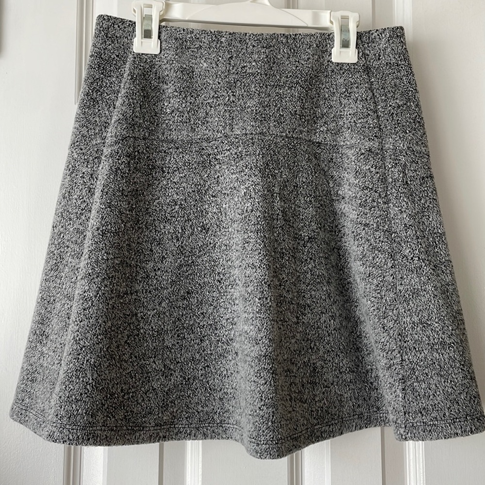 *Loft Skirt - Picture 3 of 9